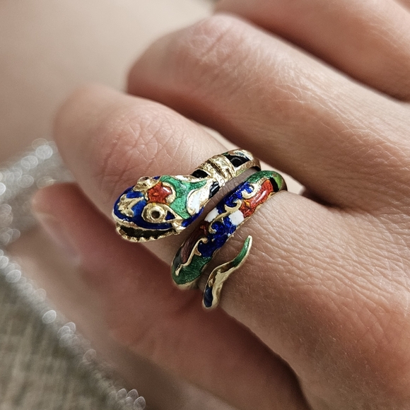 Jewelry - Vintage 14k Gold Enamel Serpent Wrap Coil Ring